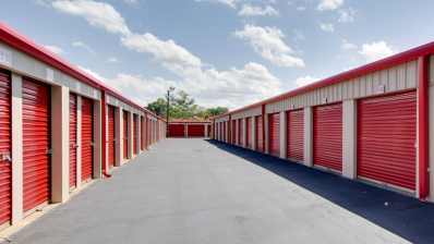 10 Federal Self Storage 2 was a Self-Storage real estate investment opportunity offered on the CrowdStreet MArketplace