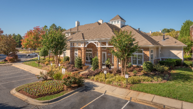 Stone Ridge Apartments, a Multifamily real estate investment opportunity in Charlotte, NC listed on the CrowdStreet Marketplace.