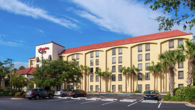 Myrtle Beach Hampton Inn was a Hotel / Hospitality real estate investment opportunity offered on the CrowdStreet MArketplace