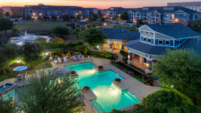 Centreport Lake, a Multifamily real estate investment opportunity in Fort Worth, TX listed on the CrowdStreet Marketplace.