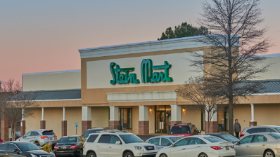 Lexington Towne Center was a Retail real estate investment opportunity offered on the CrowdStreet MArketplace