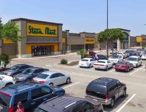Moore Plaza was a Retail real estate investment opportunity offered on the CrowdStreet MArketplace