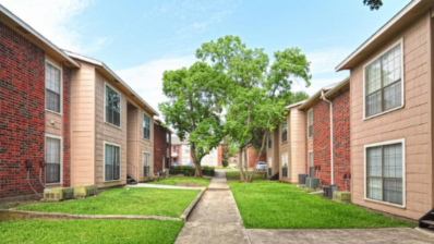 The Willows Apartments, a Multifamily real estate investment opportunity in Killeen, TX listed on the CrowdStreet Marketplace.