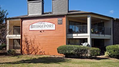 Bridgeport Apartments, a Multifamily real estate investment opportunity in Irving, TX listed on the CrowdStreet Marketplace.